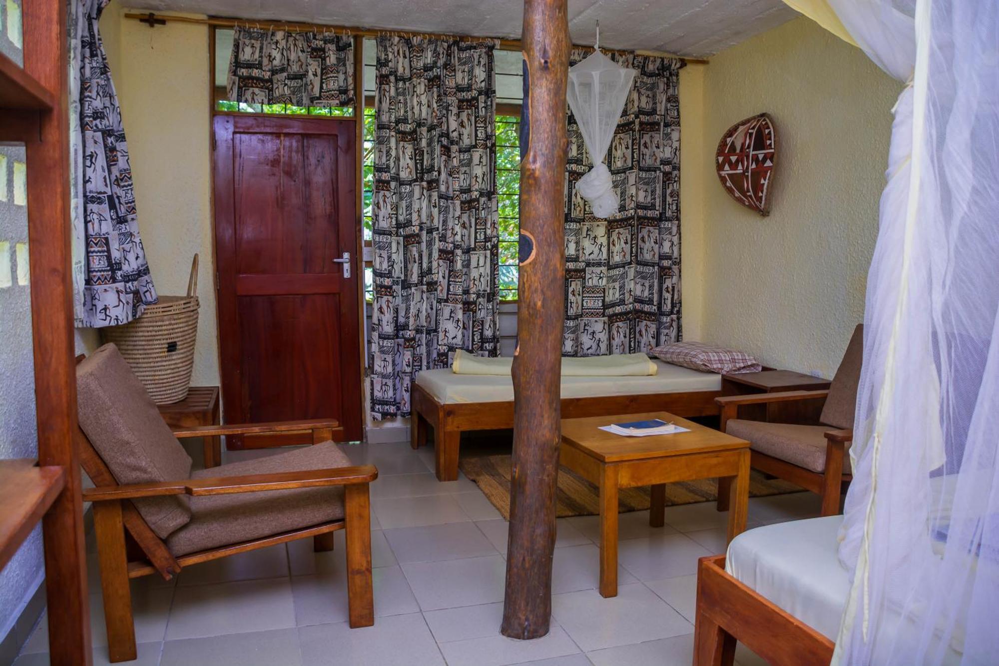 Meru Mbega Lodge Usa River エクステリア 写真