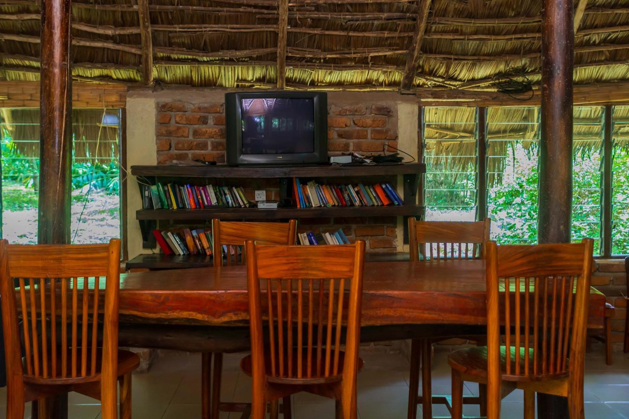 Meru Mbega Lodge Usa River エクステリア 写真