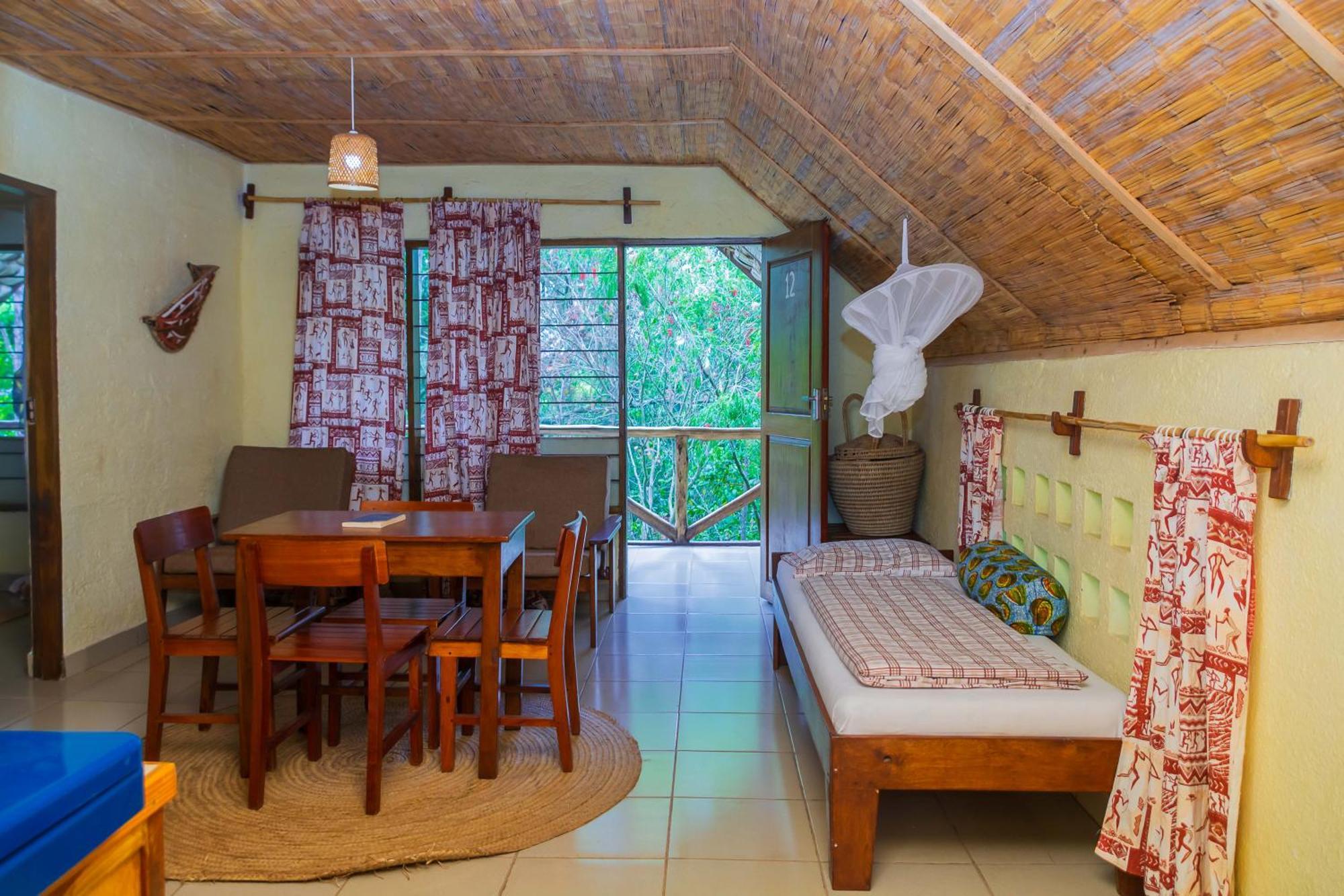 Meru Mbega Lodge Usa River エクステリア 写真