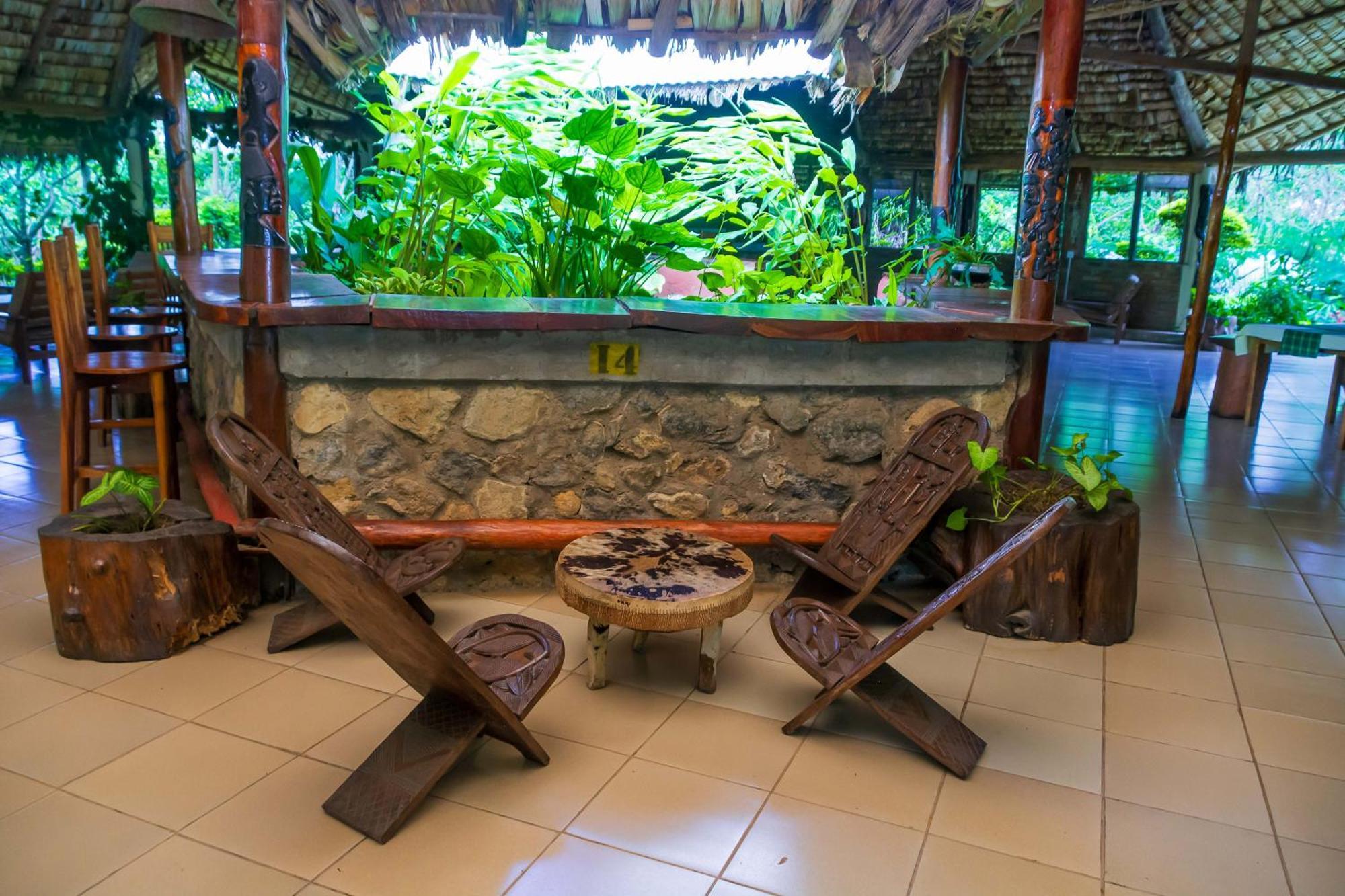 Meru Mbega Lodge Usa River エクステリア 写真