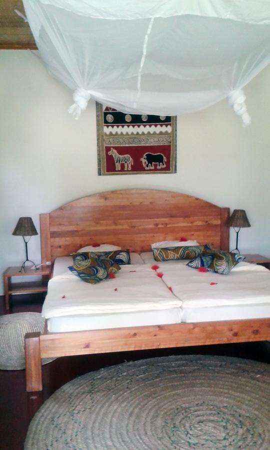 Meru Mbega Lodge Usa River エクステリア 写真