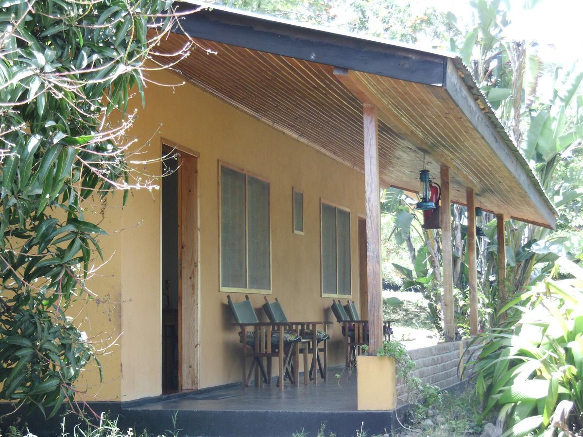 Meru Mbega Lodge Usa River エクステリア 写真